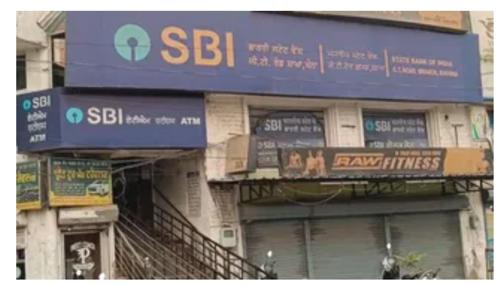 गन पॉइंट पर आढ़ती से 15 लाख लूटे, कार भी ले गए