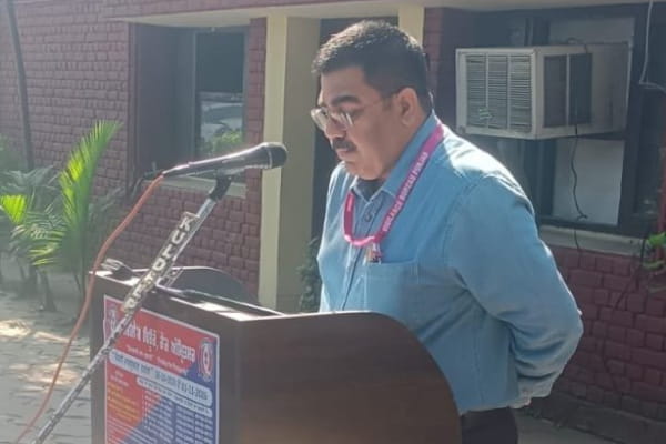 भ्रष्टाचार के खिलाफ विजिलेंस अधिकारियों ने ली ईमानदारी की शपथ