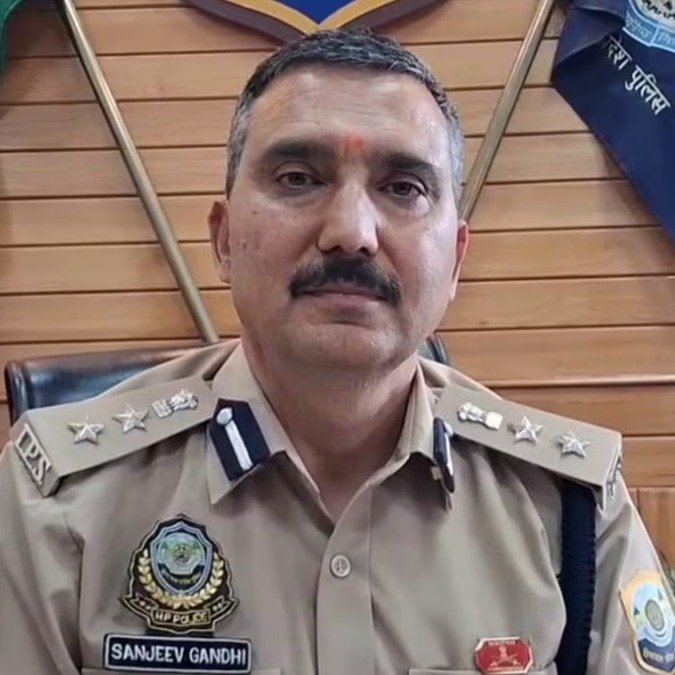 कांस्टेबल के भुगतान विवाद में पूर्व एसपी पर केस दर्ज