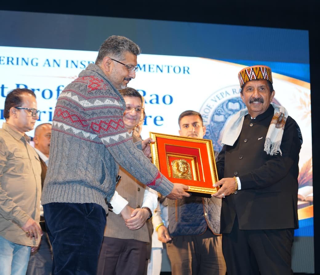 निर्भीक, निष्पक्ष और ईमानदार पत्रकारिता ही समाज के प्रति मीडिया की सबसे बड़ी जिम्मेदारी: मुकेश अग्निहोत्री
