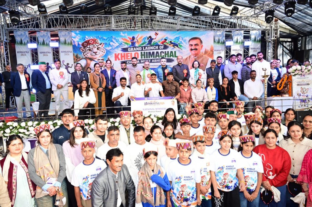 CM Thakur Sukhwinder Singh Sukhu presented cheques worth Rs 17.85 crore to the players.