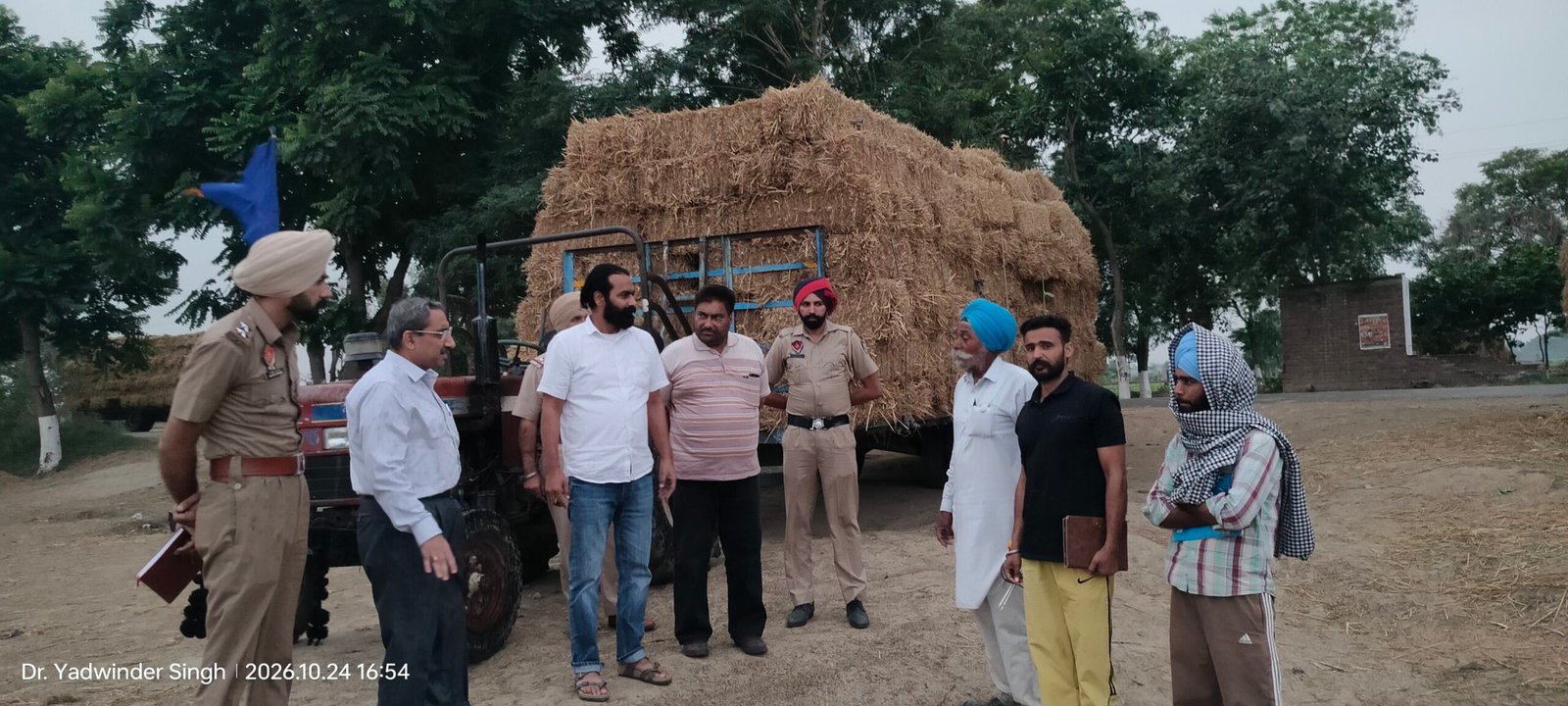 प्रशासन सख्त : पराली जलाने वालों पर होगी कार्रवाई