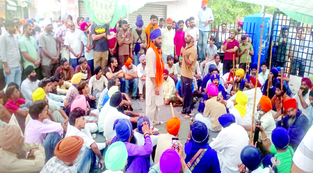 झोटा हत्याकांड : दूसरे दिन भी माहौल रहा तनाव पूर्ण, नहीं हुआ अंतिम संस्कार