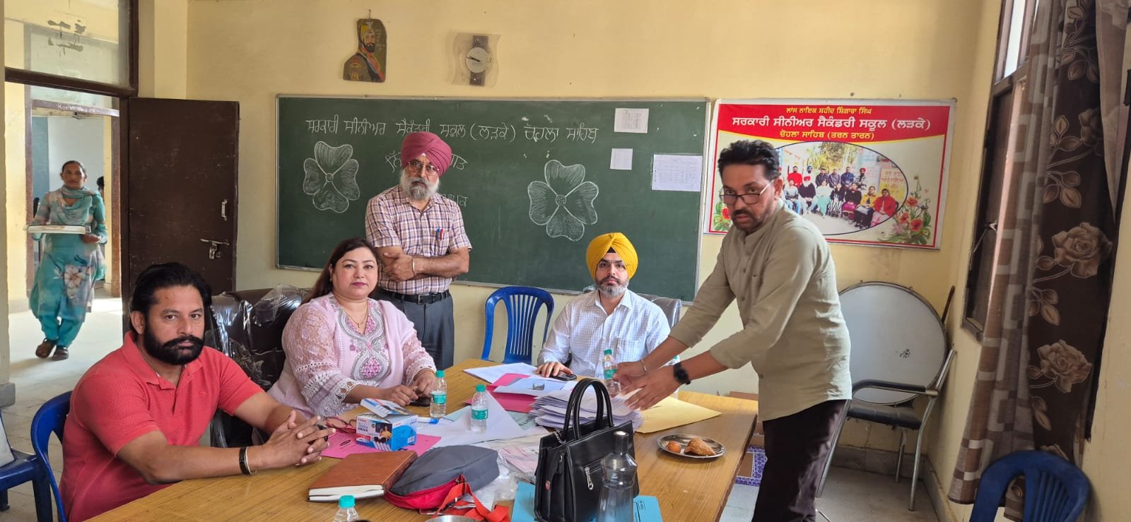 10 केंद्रों पर हुई ग्रुप-D भर्ती परीक्षा, अधिकारियों ने किया निरीक्षण