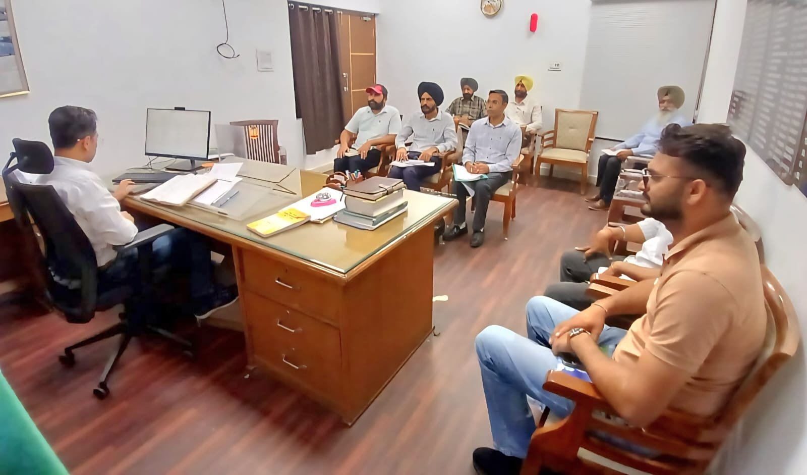 पराली जलाने वालों पर लगेगा पर्यावरण मुआवजा शुल्क