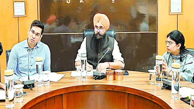 पड़ोसी राज्यों से आने वाली दवाओं की निगरानी के लिए सख्त व्यवस्था लागू की जाएगी : MP Malvinder Kang