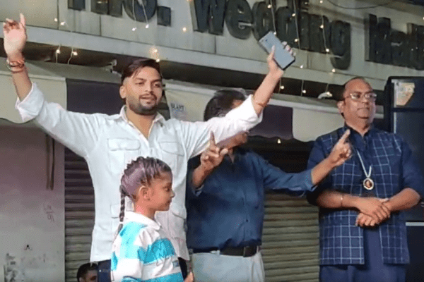 भगवान वाल्मीकि प्रगट दिवस पर दीपमाला, मेयर विनीत धीर सहित प्रमुख हस्तियां सम्मानित