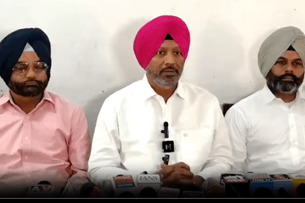 चुनाव आयोग पर डैनी बंडाला का हमला, मुख्य चुनाव आयुक्त ज्ञानेश कुमार के इस्तीफे की मांग उठाई
