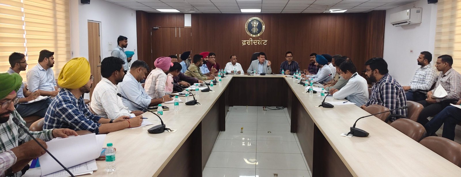 व्यापारियों की शिकायतों पर DC सख्त, समयबद्ध समाधान के निर्देश