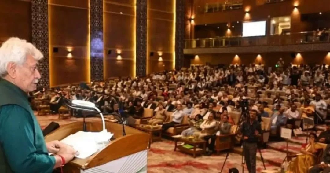 खेती का भविष्य AI-रोबोटिक्स से बदलेगा, इंसानी समझ से तालमेल जरूरी : LG सिन्हा
