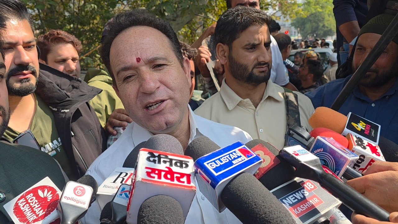 चुनाव में देरी पर NC सरकार पर निशाना
