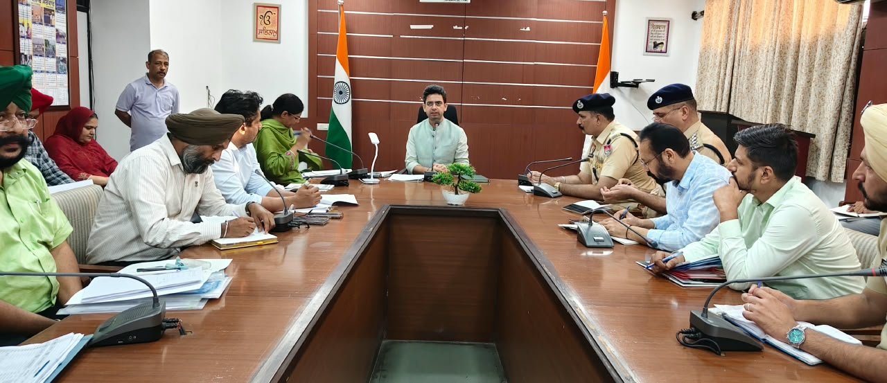 पराली प्रबंधन को लेकर प्रशासन अलर्ट, 9 विशेष टीमें करेंगी खेतों की रोजाना निगरानी