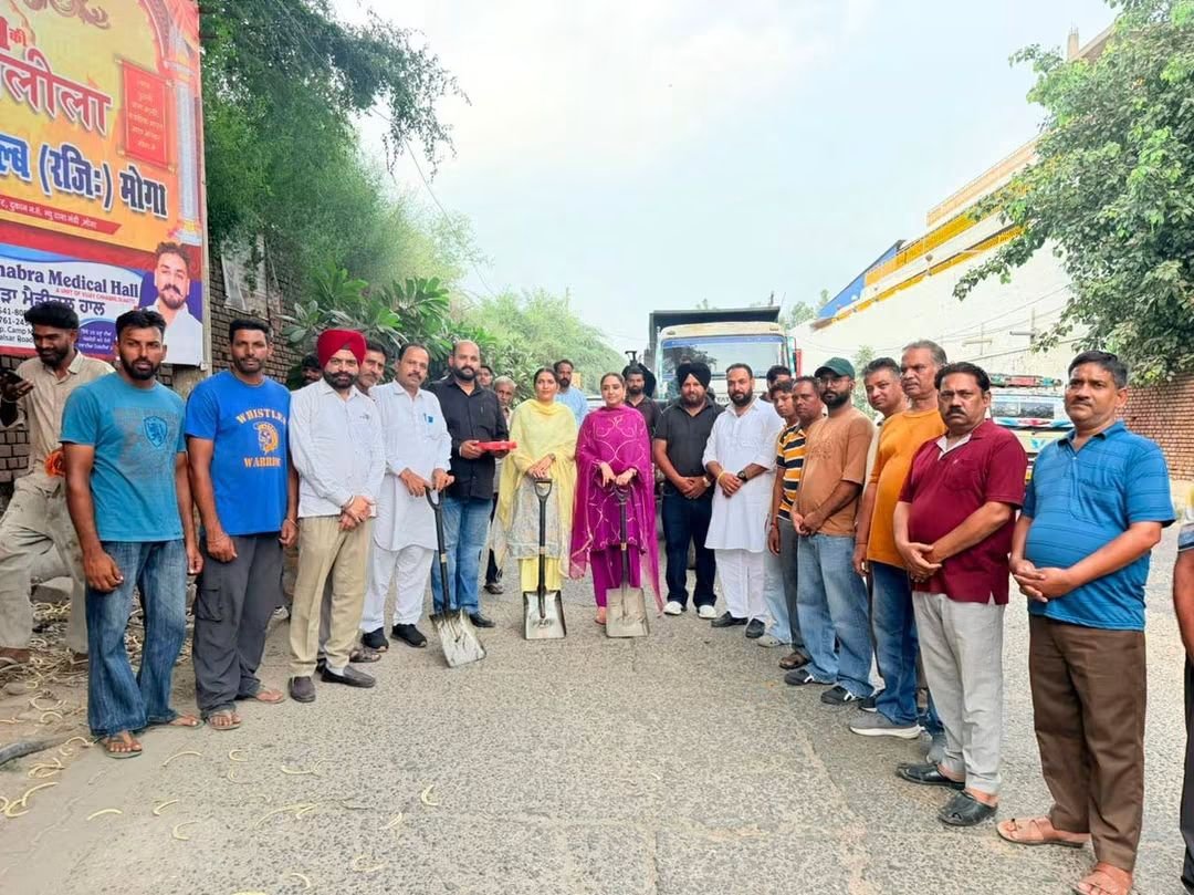 MLA डॉ. अमनदीप कौर अरोड़ा और मेयर विनय पाल कौर ने किया अंडर ब्रिज रोड के नवीनीकरण कार्य का उद्घाटन