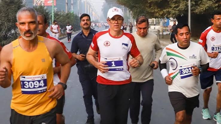 उम्मीदवारों ने की CM से कश्मीर मैराथन टालने की अपील, JKSET परीक्षा से टकराव का दिया हवाला