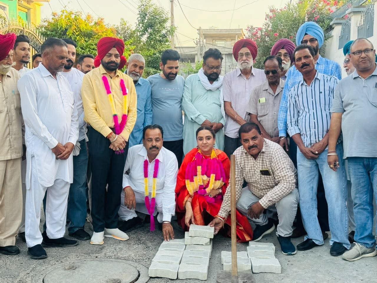 मोगा: वार्ड नंबर 49 में विकास कार्यों को मिली नई रफ्तार, 49.77 लाख रुपये से बनेंगी इंटरलॉक गलियां