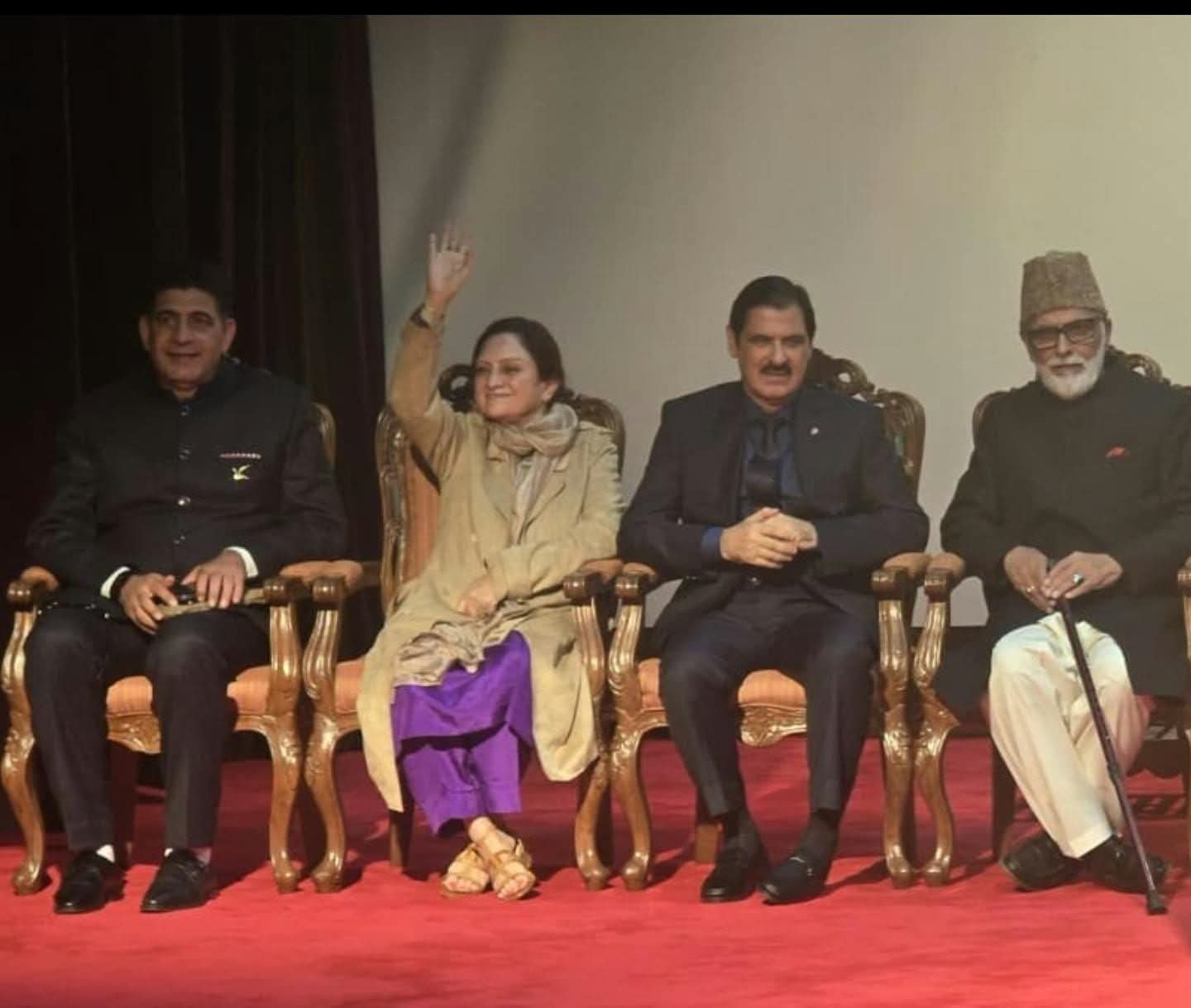 उमर सरकार में 4 नए मंत्री शामिल, मुबारक गुल को फिर झटका
