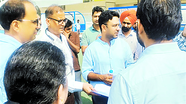 हॉकी एशियन चैंपियंस ट्राॅफी की तैयारियों को लेकर डायरैक्टर स्पोर्ट्स ने किया बर्ल्टन पार्क का दौरा