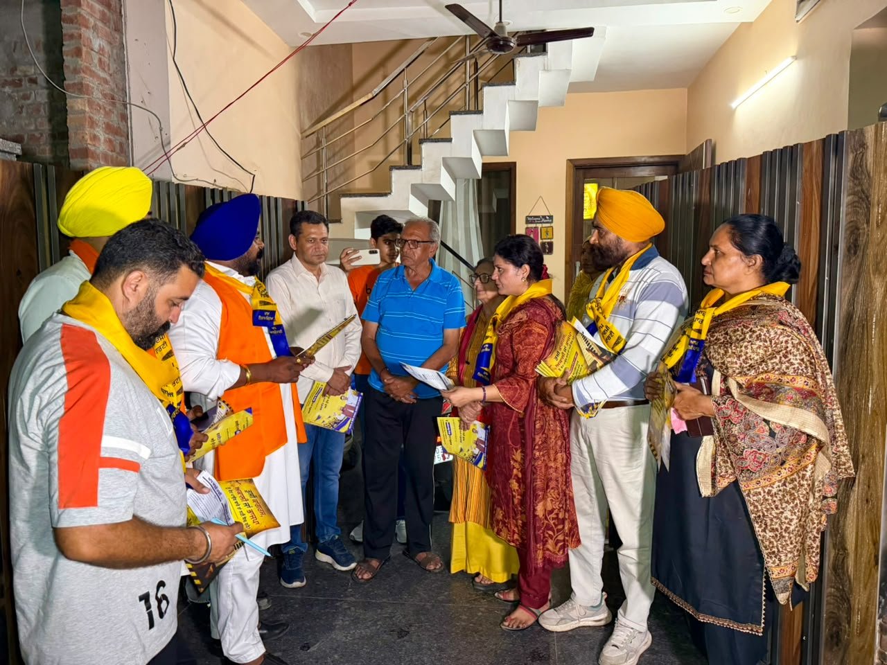 MLA डॉ. जसबीर सिंह संधू ने लोगों से किया सीधा संवाद, जानी समस्याएं और सुझाव
