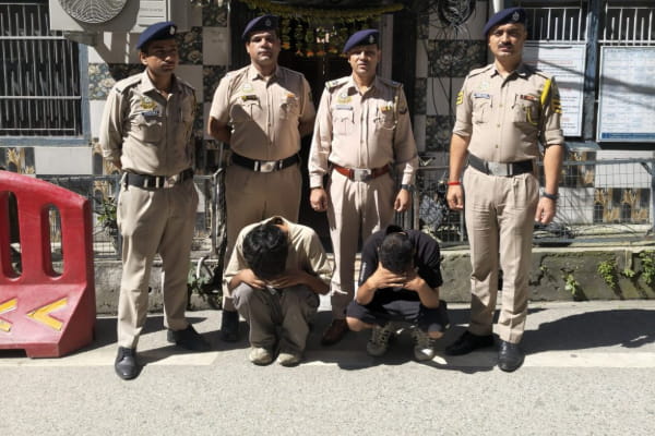 रामपुर में 11 ग्राम चिट्टे के साथ दो युवक गिरफ्तार