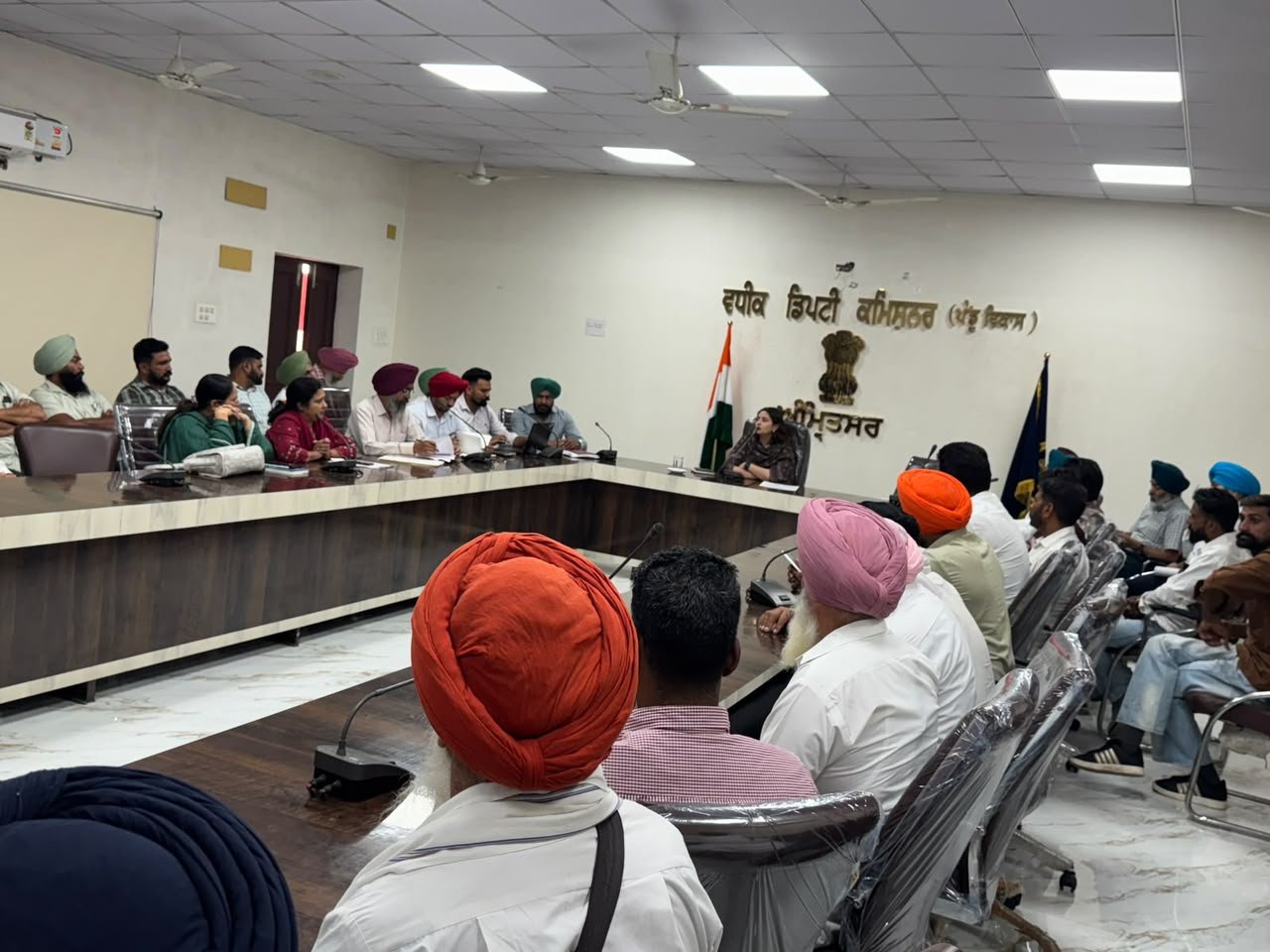 गीला-सूखा कचरा अलग रखने के लिए ग्रामीणों को किया जाएगा जागरूक