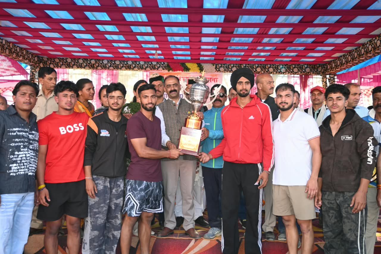 पंचायतों को आत्मनिर्भर बनाने के साथ युवाओं को खेलों से जोड़ना प्राथमिकता – अनिरुद्ध सिंह