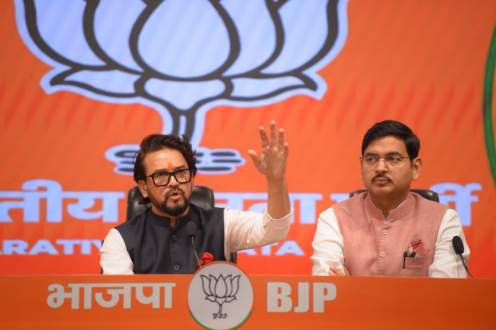 राहुल गांधी की राजनीति का पैटर्न हवा-हवाई: अनुराग सिंह ठाकुर