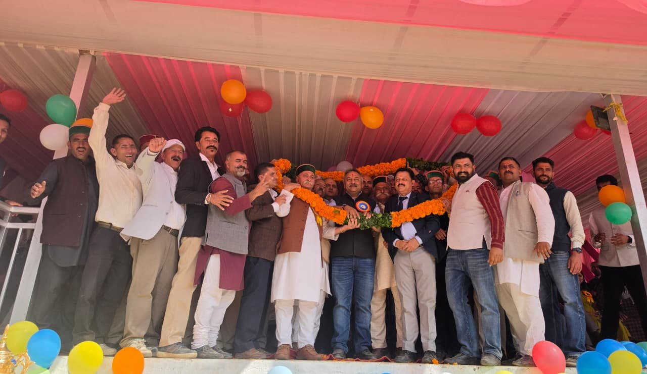 शिक्षा और खेलों को बढ़ावा देना प्रदेश सरकार की प्राथमिकता : रोहित ठाकुर