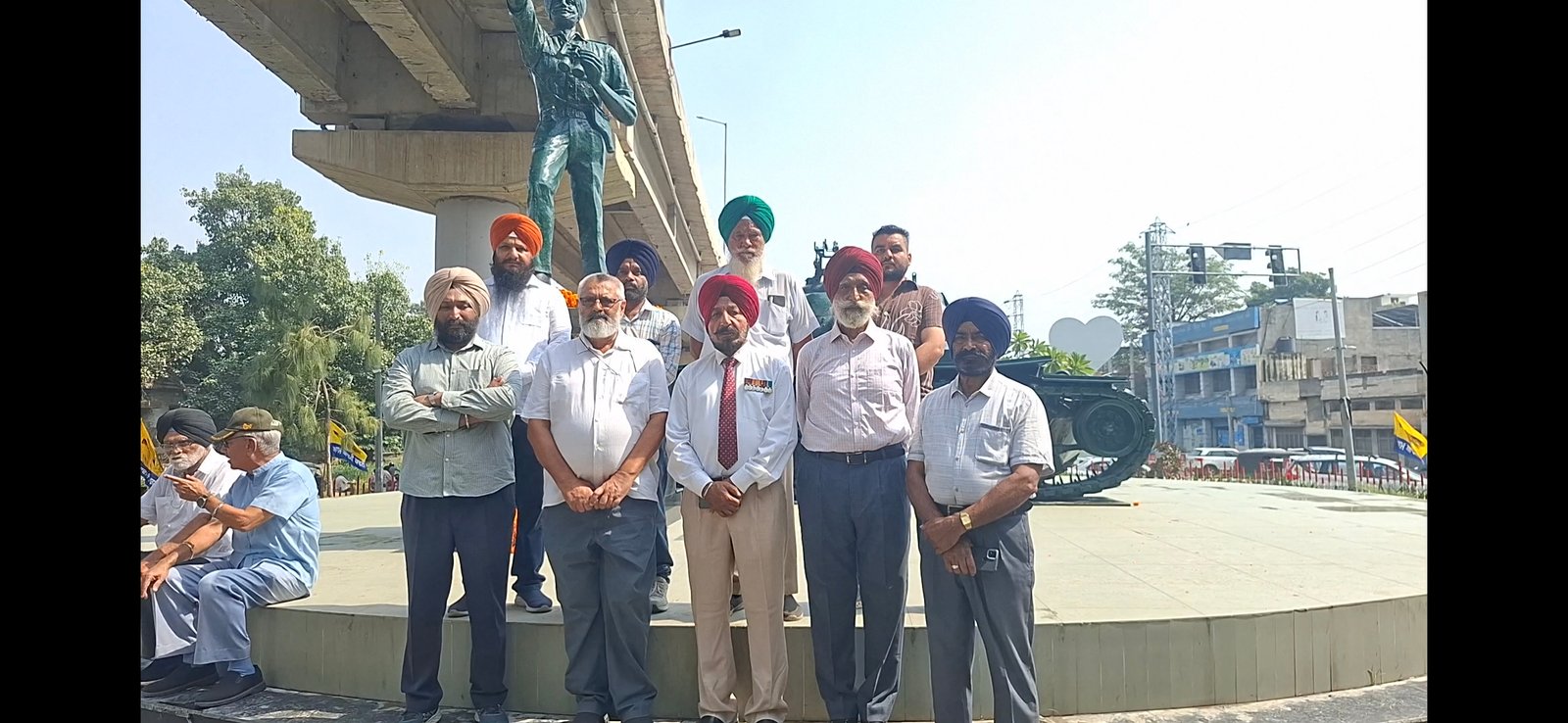 शहीद मेजर भूपिंदर सिंह को श्रद्धांजलि देने नहीं पहुंचा कोई प्रशासनिक अधिकारी
