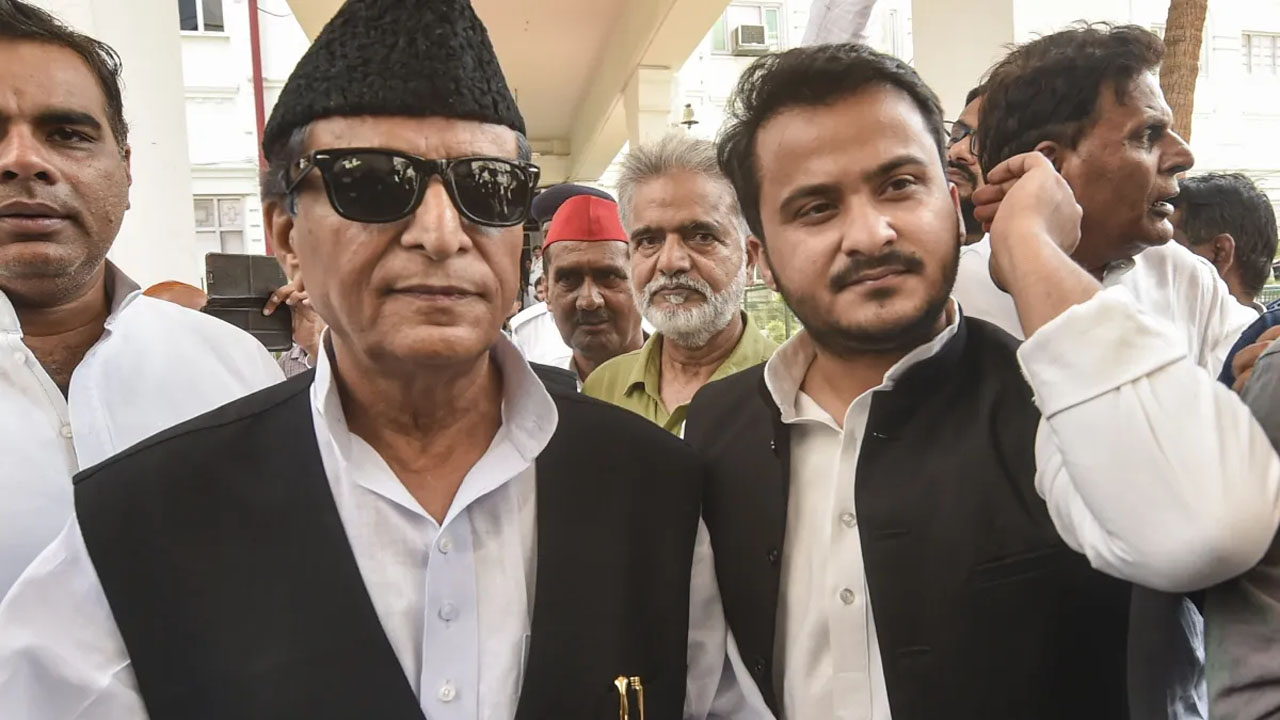 आजम खान और बेटे अब्दुल्ला आजम को इलाहाबाद हाईकोर्ट से राहत, दो पैन कार्ड मामले में मिली जमानत
