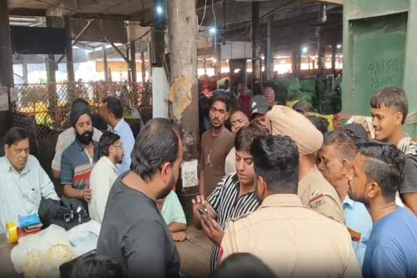 जालंधर: मकसूदा मंडी में दिनदहाड़े चोर 2 लाख रुपये कैश लेकर फरार, जांच शुरू