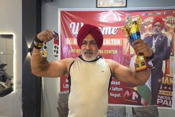 60 वर्षीय अवतार सिंह लालटन बने वर्ल्ड चैंपियन, 255 kg डेडलिफ्टिंग करके बनाया नया रिकॉर्ड