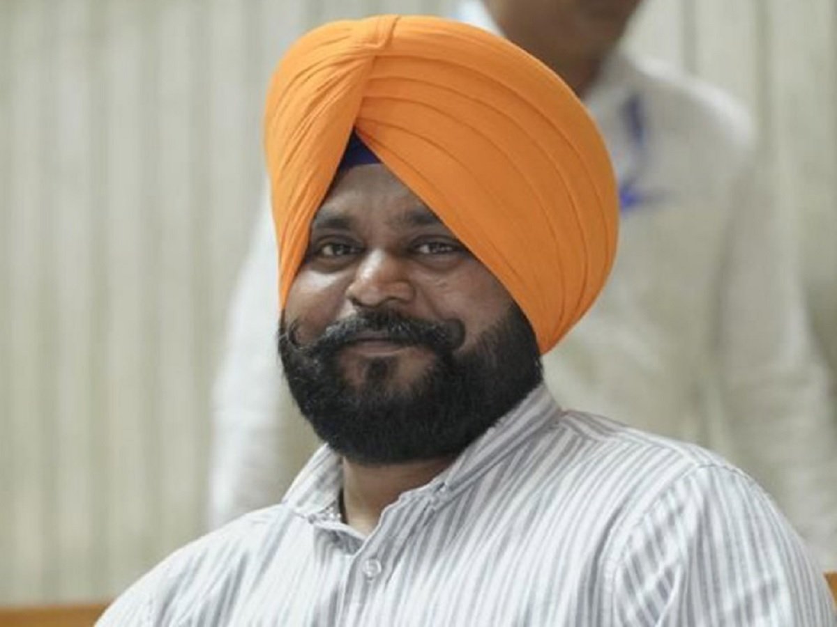 सरकारी स्कूलों में अच्छी क्वालिटी की शिक्षा और मॉडर्न सुविधाएं देना सरकार की प्राथमिकता – MLA डॉ. जसबीर सिंह संधू