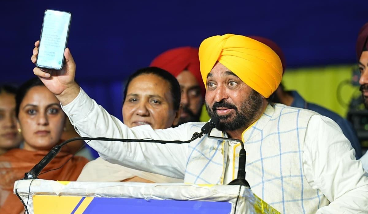 मुख्यमंत्री भगवंत सिंह मान ने पंजाब की महिलाओं के खातों में एक बार फिर डाली सम्मान राशि