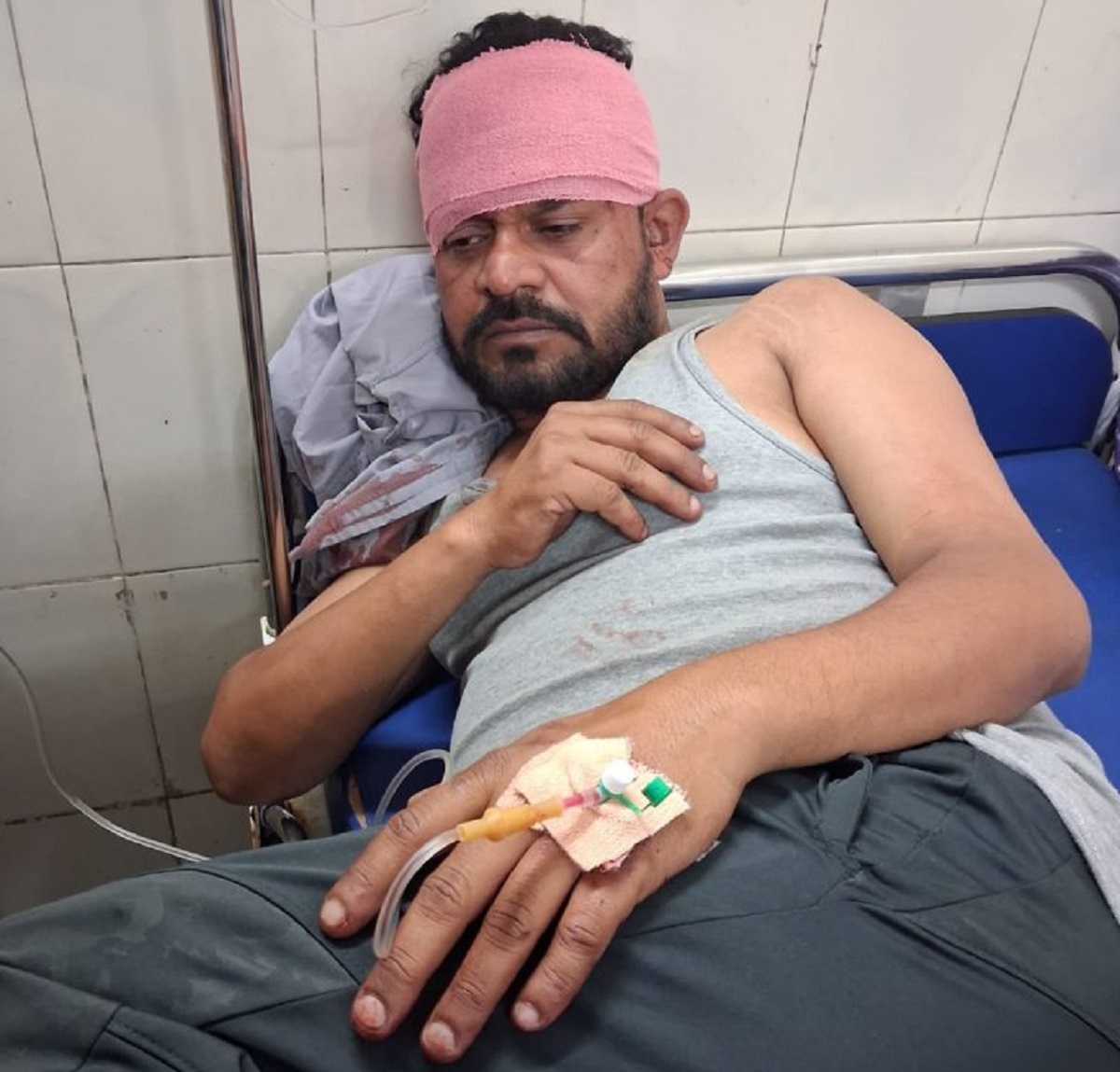 पटियाला के परांठा मार्केट में फोटोग्राफर पर धारदार हथियारों से हमला