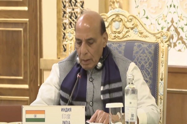 ‘आतंकवाद के पूरे तंत्र को सामूहिक रूप से खत्म करना जरूरी’, SCO बैठक में राजनाथ सिंह का बड़ा संदेश
