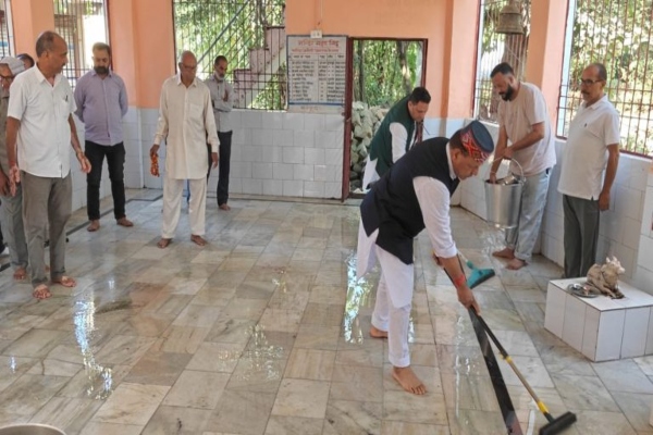 चार वर्षों में भारी उधारी के बावजूद सड़क, स्वास्थ्य और जनसुविधाओं की स्थिति पर सरकार जवाब दे : डॉ. बिंदल
