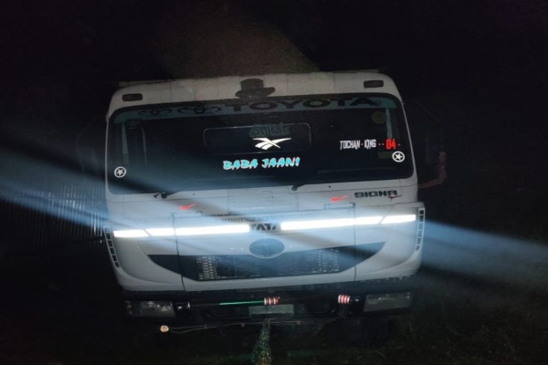 डंपर बरामद होने के बाद भी FIR दर्ज नहीं, श्रीनगर में शिकायतकर्ता ने निष्पक्ष जांच की मांग की
