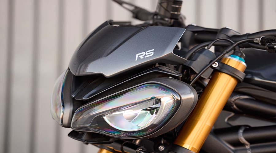 BMW से Ducati तक, ये हैं भारत की 5 प्रीमियम सुपरबाइक्स, फीचर्स और कीमत जानकर रह जाएंगे हैरान