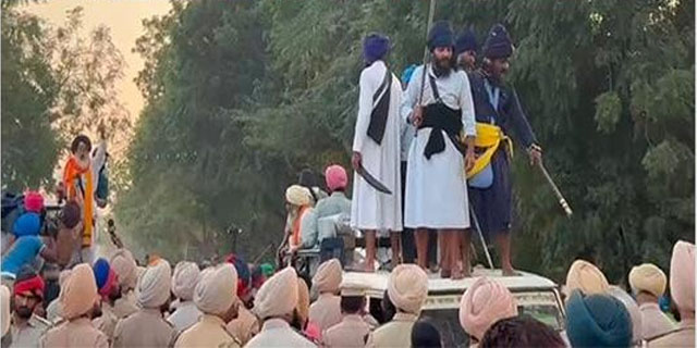 मनसा में तनावपूर्ण हुआ विरोध प्रदर्शन; पुलिस ने लाखा सिधाना, भाना सिद्धू सहित कई लोगों को हिरासत में लिया