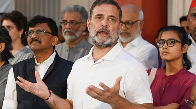 छात्राओं और महिलाओं के साथ दिल्ली पुलिस की बर्बरता कर रही हैं हदें पार: राहुल गांधी