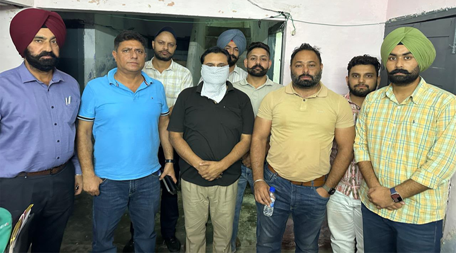 पठानकोट विजिलेंस ब्यूरो की बड़ी कार्रवाई: ₹1 लाख रिश्वत लेते SHO गिरफ्तार