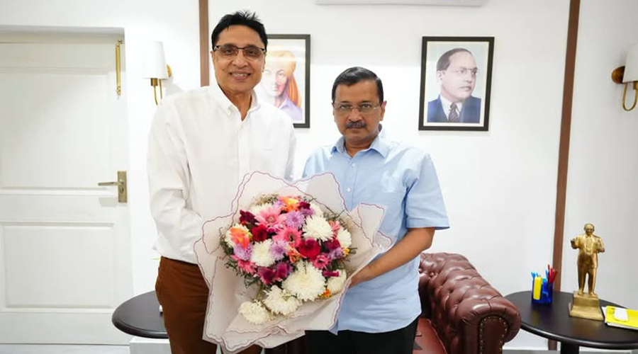 विधायक डॉ. अजय गुप्ता ने अरविंद केजरीवाल से की मुलाकात, केंद्रीय विधानसभा क्षेत्र के विकास कार्यों पर हुई चर्चा