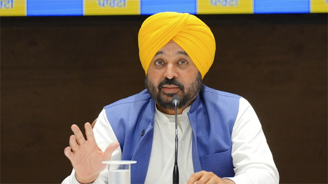 सीएम कैंप ऑफिस पर सीबीआई रेड इस बात का संकेत है कि चुनाव समय पर होंगे: सीएम भगवंत सिंह मान