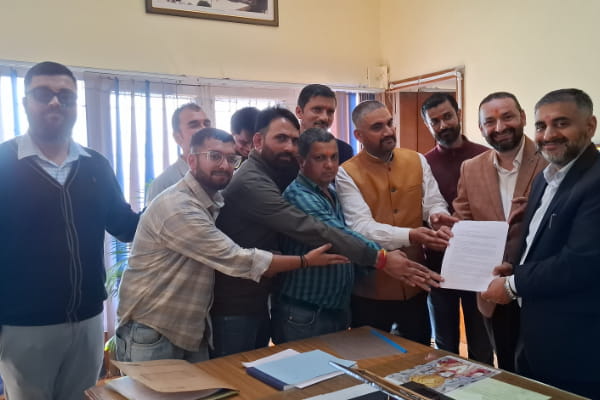 शिमला में स्पीड ब्रेकर लगाने की मांग, हादसों का खतरा