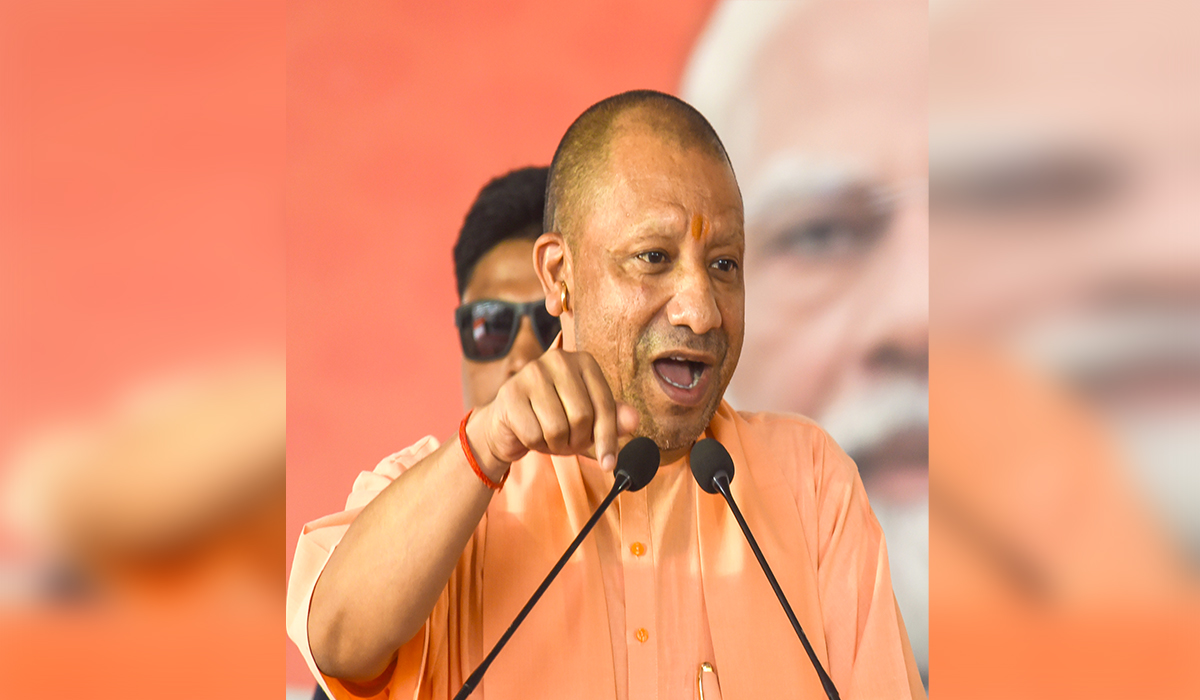 ‘सुरक्षित वातावरण में हमारी बेटियां, रात में भी खुले रहते हैं बाजार’, यूपी की कानून-व्यवस्था पर बोले CM Yogi