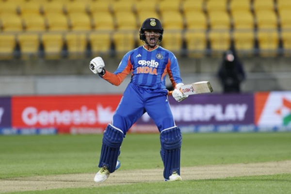 New Zealand vs India, 3rd T20I: अभिषेक शर्मा का विस्फोटक शतक, भारत ने न्यूजीलैंड को 6 विकेट से हराया