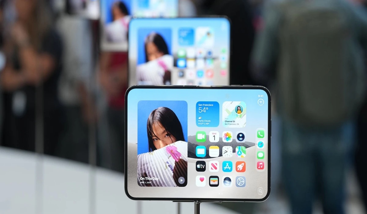 20 बार से भी कम खोला iPhone Duo, फिर स्क्रीन में आई दरार; Apple प्रभावित ग्राहकों को देगा रिप्लेसमेंट?