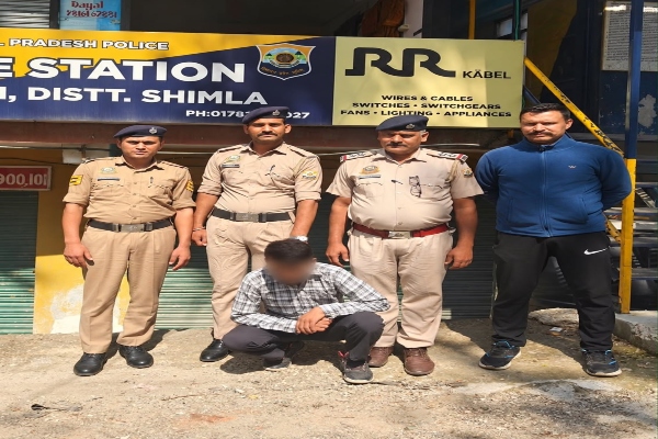 शिमलाः मिर्च पाउडर डालकर महिलाओं से आभूषण लूटने वाला आरोपी गिरफ्तार