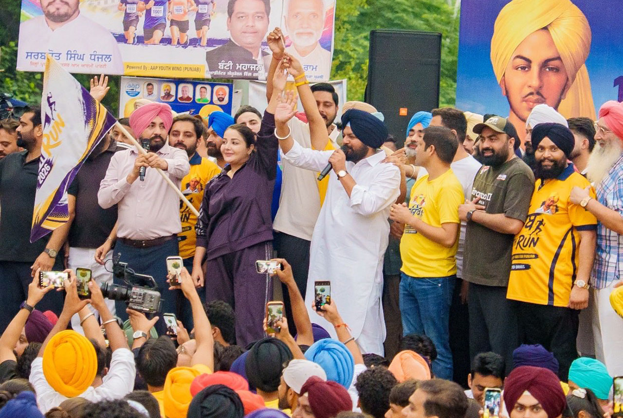 ‘युद्ध नशेआं विरुद्ध’ के तहत ‘यूथ रन पंजाब 2026’ में नशा-मुक्त का संदेश देने के लिए हजारों युवाओं ने लगाई दौड़