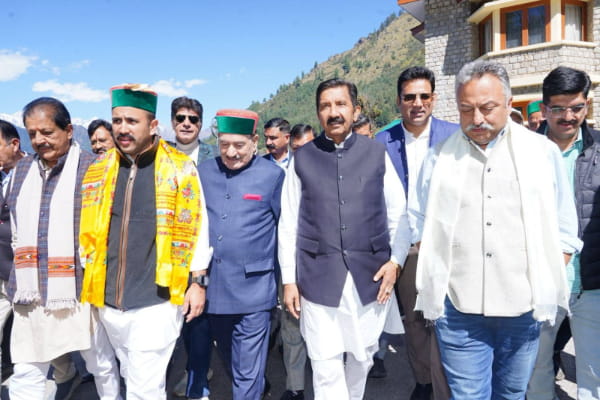 वीरभद्र सिंह ने हिमाचल को दी विकास की नई पहचान : रोहित ठाकुर
